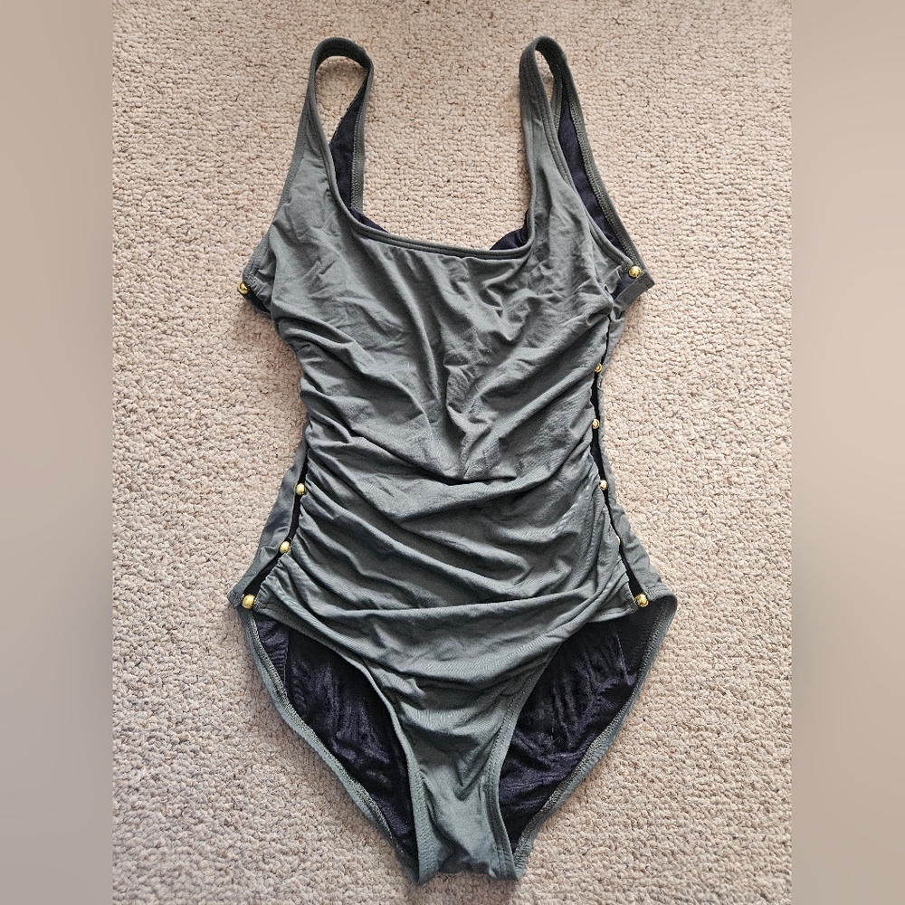 Carmen Marc Valvo Peek A Boo Beaded One Piece Swimsuit Size 8 - Picture 2 of 7